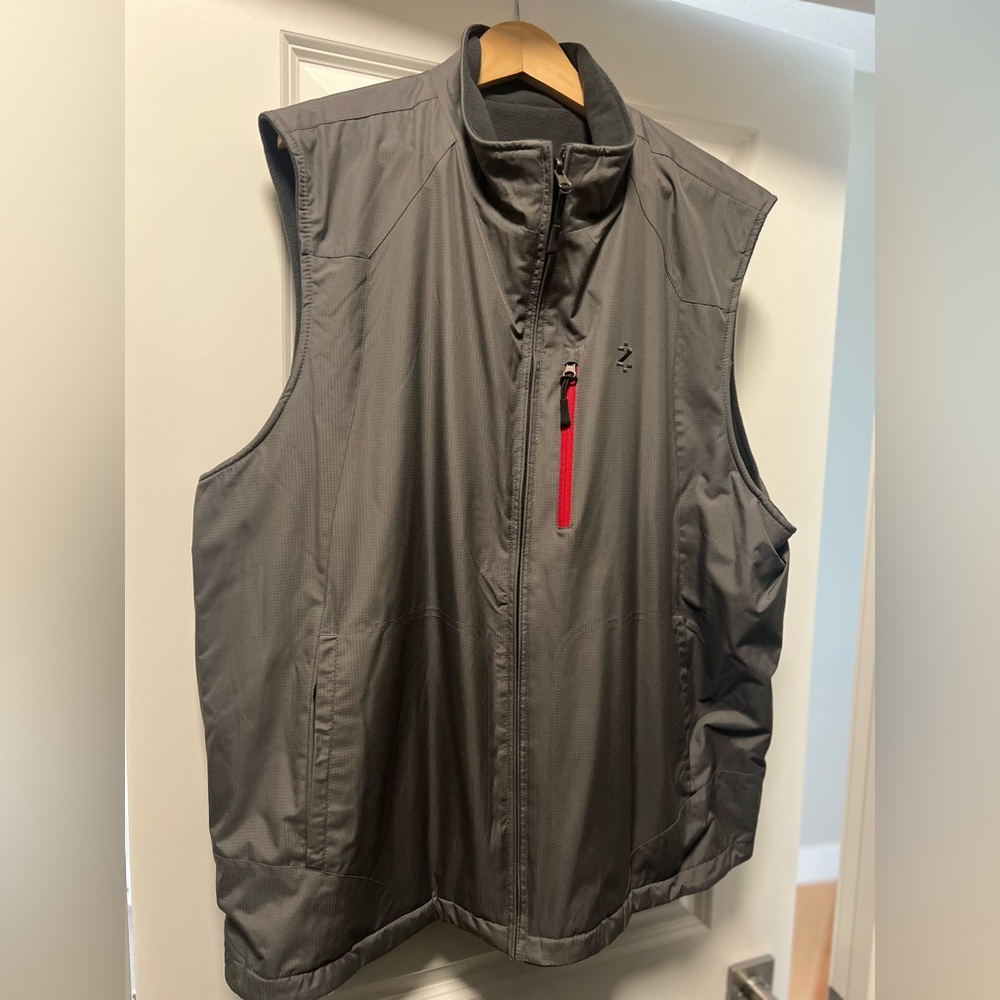 Men’s IZOD Reversible Vest. 2XL